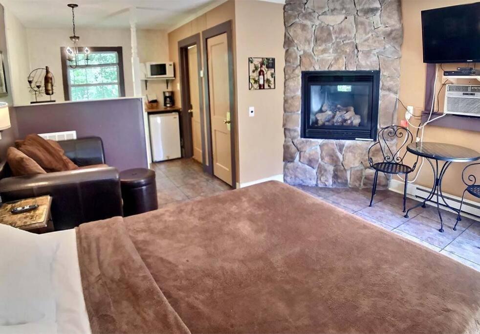 D'Vinery Rock Cottage/ #6 يوريكا سبرينغز المظهر الخارجي الصورة
